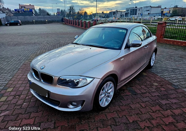 BMW Seria 1 cena 22900 przebieg: 193500, rok produkcji 2011 z Brodnica małe 79